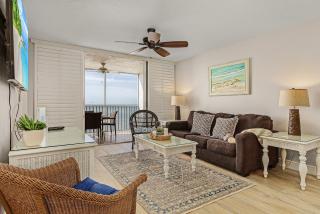 Stunning Gulf-Front Condo: Pool & Private Balcony - Fort Myers Beach - 6