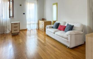 5 Bedroom Nice Home In Termoli - 6