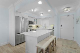 Newly Remodeled Gulf-View Condo w/ Pool & Lanai - Fort Myers Beach - 0