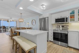 Newly Remodeled Gulf-View Condo w/ Pool & Lanai - Fort Myers Beach - 8