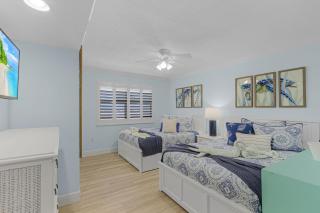Newly Remodeled Gulf-View Condo w/ Pool & Lanai - Fort Myers Beach - 1