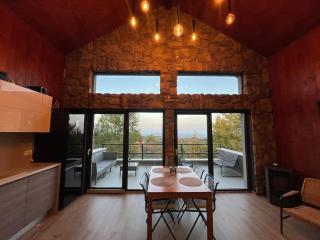 Woodland home - - 3
