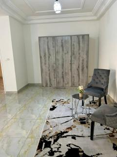 Large 3 bedroom apartment - 9