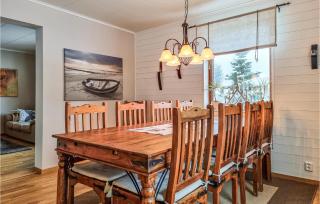 Awesome Apartment In Svenljunga - 5