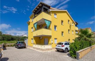 Beautiful Apartment In Povljana - Povljana - 8