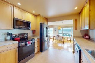 Belfair Bay Retreat - Allyn - 7