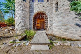 Schweitzer Castle - Sandpoint - 7