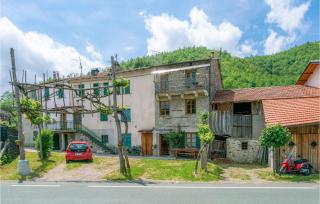 Amazing Home In Loco Di Rovegno - Carchelli - 3