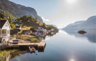 Cozy Home In Vanvik With Wifi - Sand - 9