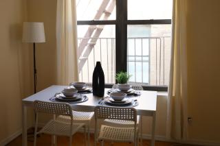 Family Friendly 4BR 2BA in Prime NYC Location - New York - 5