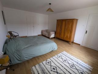 Appartement spacieux 2 chambres 100m2 centre petite ville - - 7