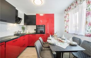 2 Bedroom Gorgeous Apartment In Pula - 6