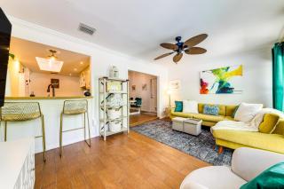 Tropical Pool Oasis on quarter Acre by Downtown Stuart - 6