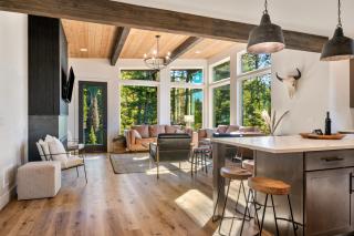 The Basin - Luxury Family Cabin in Philipsburg - 1