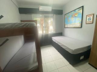 Apartamento encantador com piscina, em frente praia - Florianópolis - 1