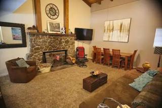 Donner Lake Gem 4Br 3Bath Chalet - 8