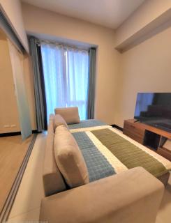 Mactan Newtown 8Newtown Boulevard Beach Condo RM6 - 4
