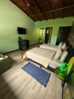 Parti Gras Hotel & Villas en Playa Potrero - Potrero - 3