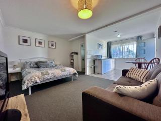 Your Mira Mar Hide Away - Albany - 7