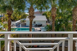 The Bonita Paddle w/ Balcony & Amenities - Bonita Springs - 0