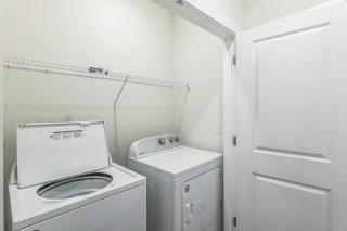 Stylish Townhome with Pool Clubhouse Amenities - Clemson - 4