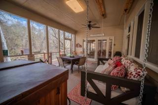 Riverfront Home w Deck & Hot Tub - Ellijay - 3