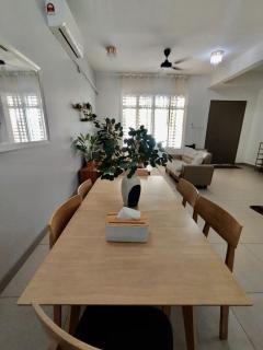 Dedaun Homestay Batu Pahat - 4