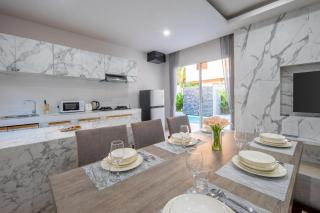 Sasi Pool Villa Phuket - Rawai Beach - 7