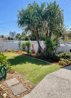 Renovated Beach House in the Heart of Mooloolaba - Mooloolaba - 1