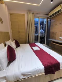 Vrindavan serenity hotel & suites - 6