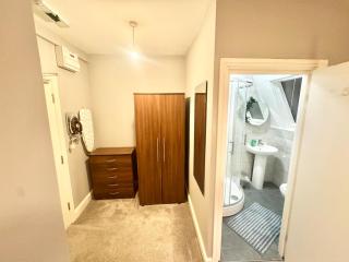 Modern En-Suite Rooms by Finsbury Park Station 8 mins to King's Cross by Tube - Londra - 5