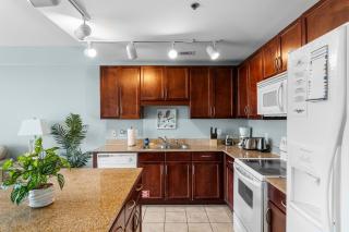 Oceanview Family Friendly Resort Low Floor Condo! Steps 2 Beach! by Dolce Vita Getaways PCB - Panama City Beach - 1