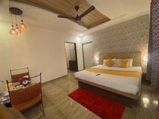 Hotel Golden Galaxy and Restaurant - 5