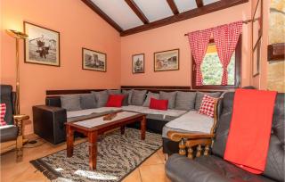 Two-Bedroom Holiday Home In Desne - Rogotin - 7