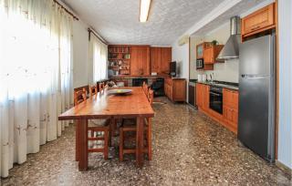 Amazing Home In Deltebre With Kitchen - 6
