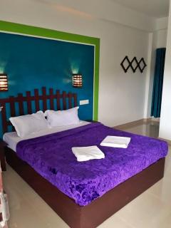 Restinn Homestay - Thekkady - 5