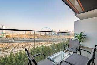 Sleek 1BR Apartment in Binghatti Luna, Jumeirah Village Circle by Deluxe Holiday Homes - Dubai - 8