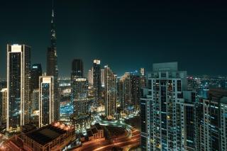 Paramount Midtown I Sky High Luxury 2BR Apartment with Burj Khalifa View & Highest Infinity Pool I Down Town Dubai - Dubai - 1