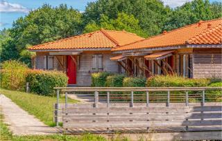 Beautiful Apartment In Cassen - 3