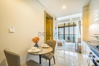 City Views! Special Promo on Modern Studio by Deluxe Holiday Homes - Dubai - 9