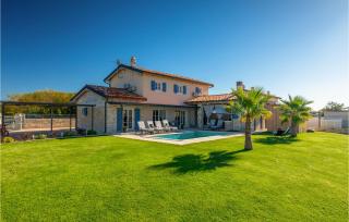Beautiful Home In Maruzini With Sauna - Maružini - 0
