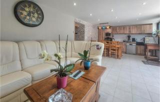 Nice Home In Bucquoy With Wifi - - 7