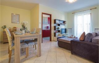 Two-Bedroom Apartment In Porec - Poreč - 9