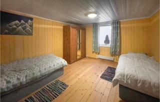 Beautiful Home In Flisa With Kitchen - - 1