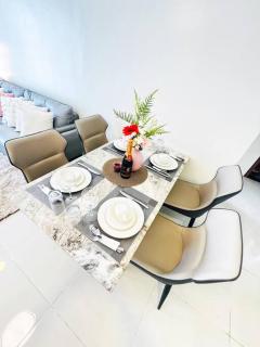 Luxury hotel near City of Dreams Solaire NAIA MOA- City of Bridge - Manila - 4