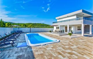 3 Bedroom Stunning Home In Bogomolje - Bogomolje - 6