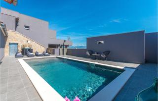 Pet Friendly Home In Zagrad - 0