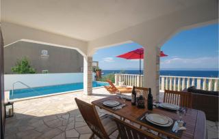Two-Bedroom Holiday Home In Prigradica - Prigradica - 1