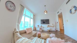 Elegant 2 Bedroom Apartment in Dubai Marina- Just 1 Min walk from JBR Beach - Dubai - 9