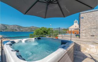 Cozy Home In Kneze With Jacuzzi - Pupnat - 7